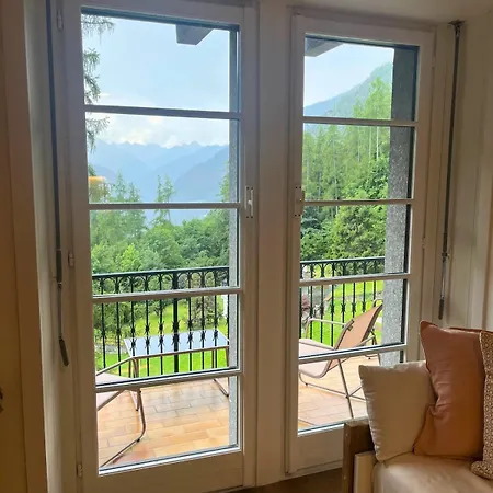 Daire Elegante Con Servizi In Oasi Chiesa in Valmalenco
