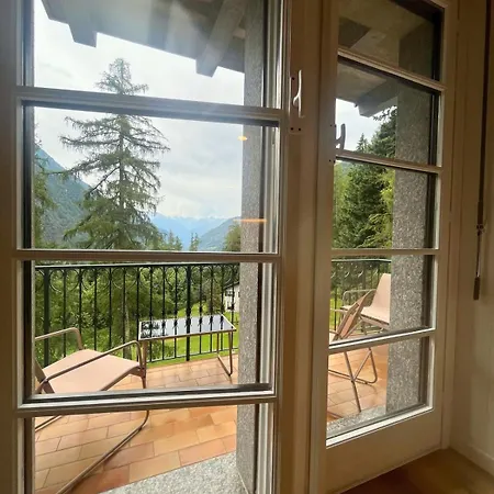Elegante Con Servizi In Oasi Daire Chiesa in Valmalenco